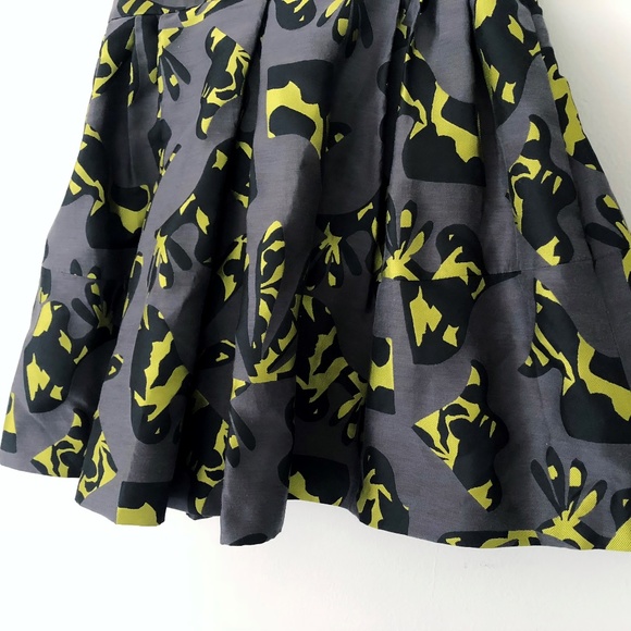 Banana Republic Gray Bold Print Skirt NWT - Picture 2 of 7